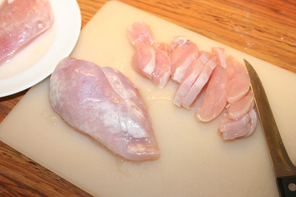 raw chicken for house cats