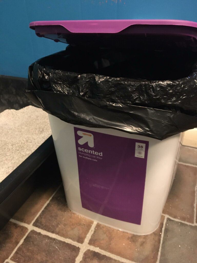 Cat litter cheap garbage can